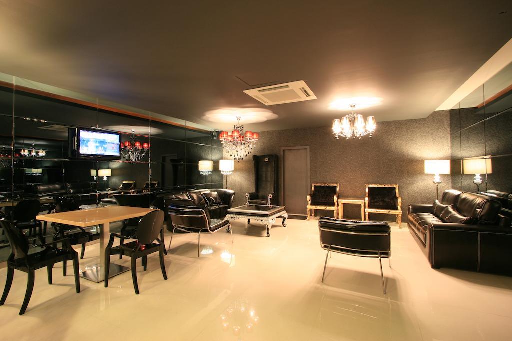 Artz Hotel Джохор-Бару Экстерьер фото